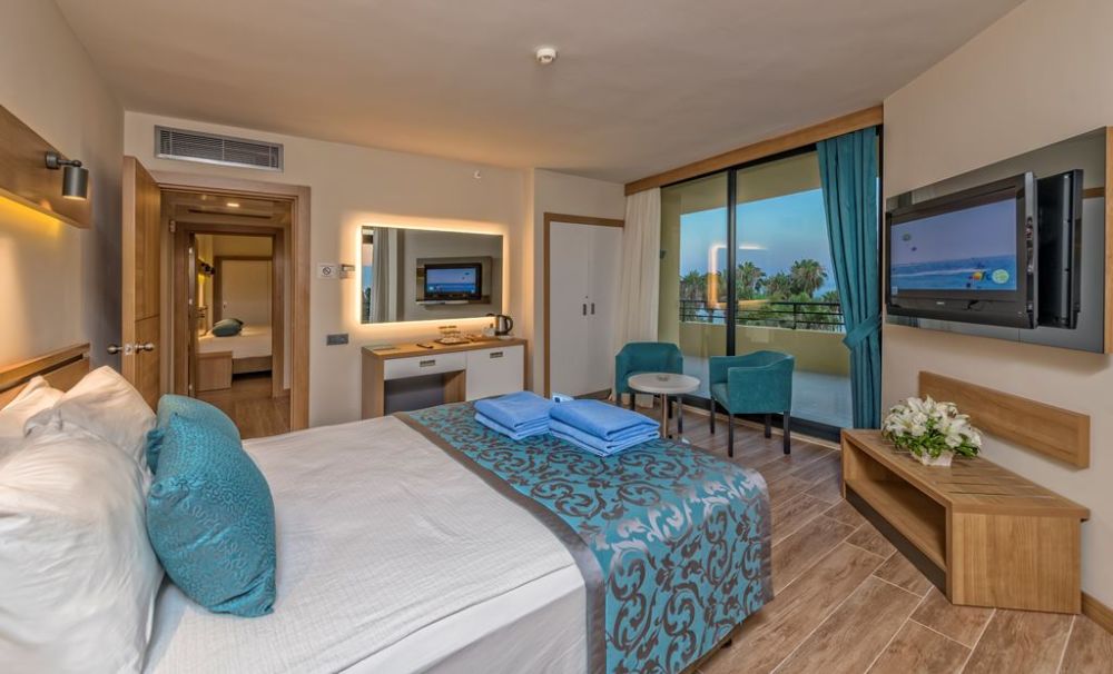 Deluxe Family Room, Meryan Hotel 5*