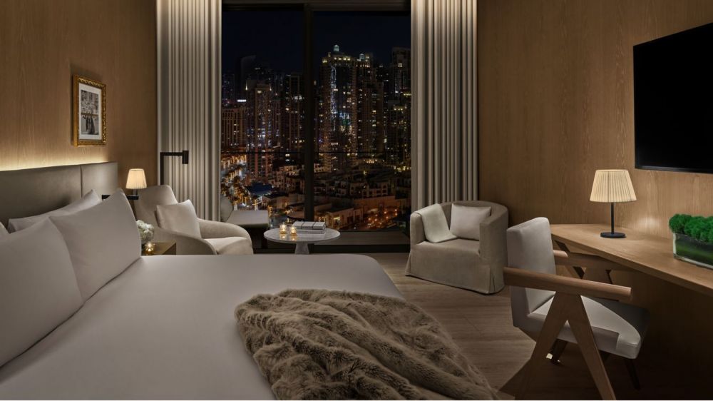 Deluxe Room Burj Khalifa View, The Dubai Edition 5*