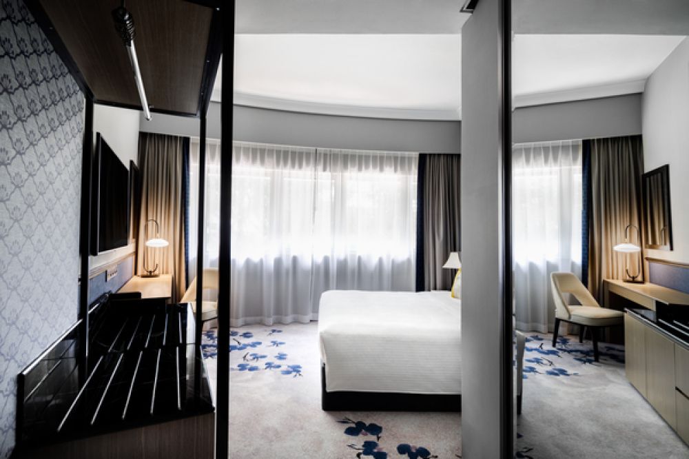 Signature, Copthorne King's Hotel 3*