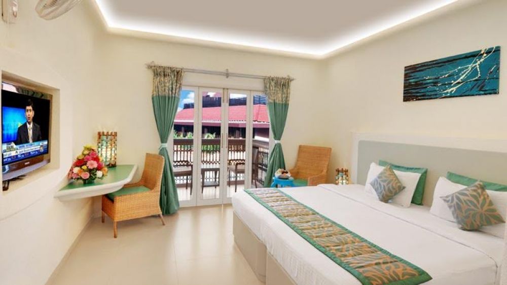 Deluxe Room, The Golden Crown Hotel & Spa 4*