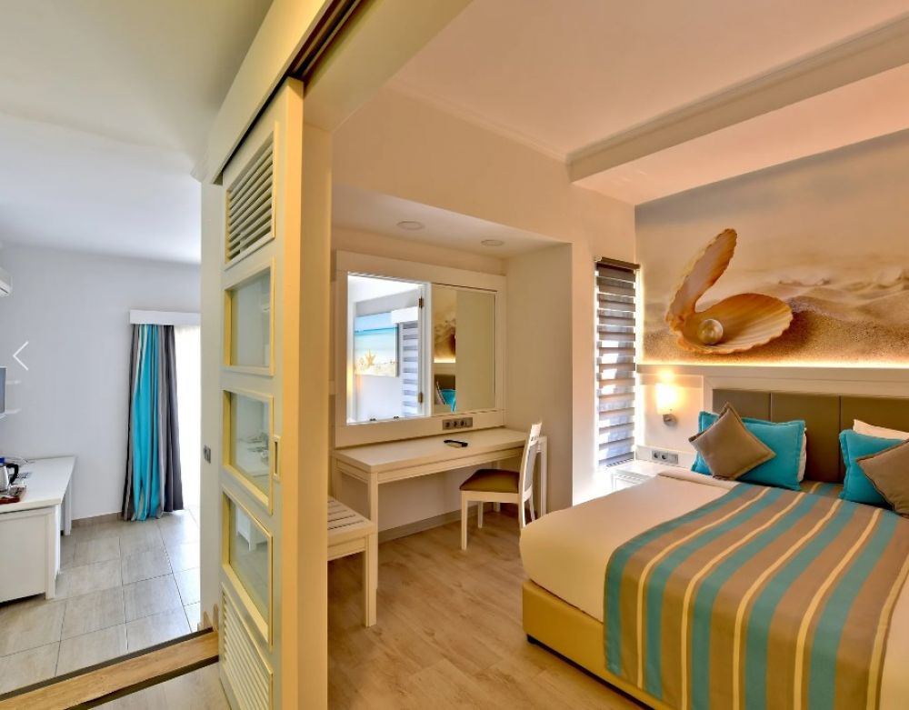 Suite With Slidung Door, Tui Blue Tropical 5*