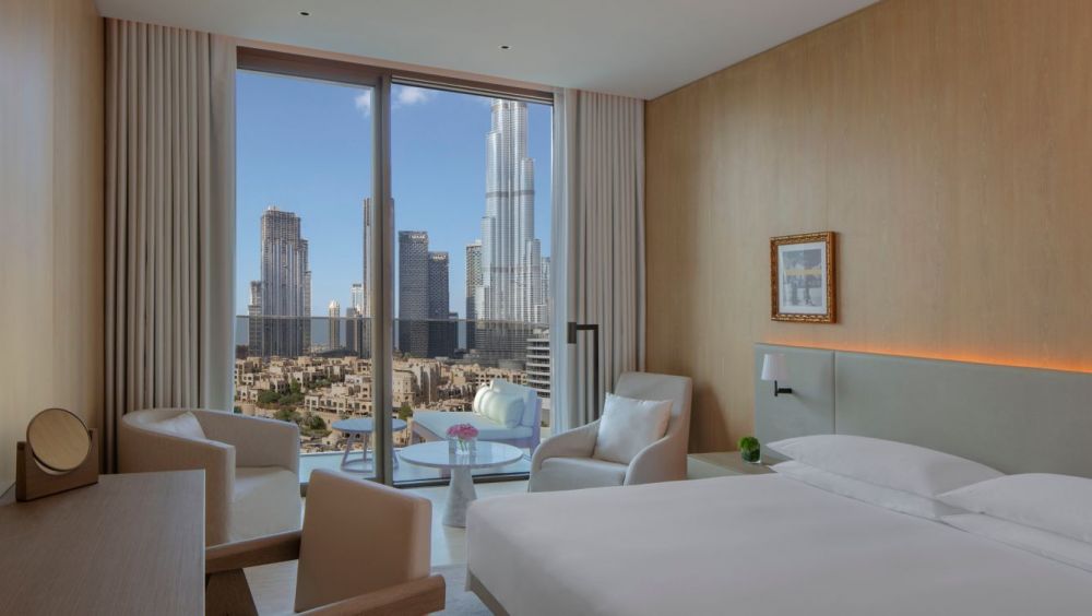 Deluxe Room Burj Khalifa View, The Dubai Edition 5*