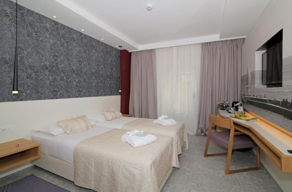 Classic Rooms, Lero 4*