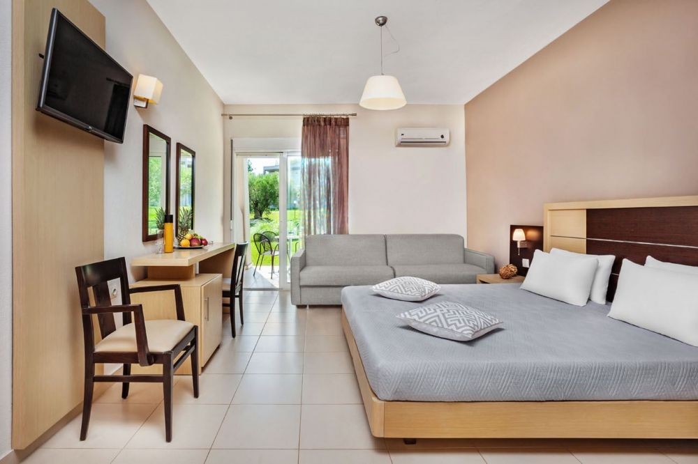 Family Room, Iris Hotel Siviri 3*