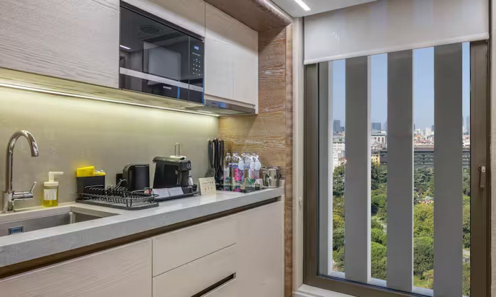 2 Bed Executive Bosphorus Suite with Kitchenette, Hilton Istanbul Bosphorus 5*