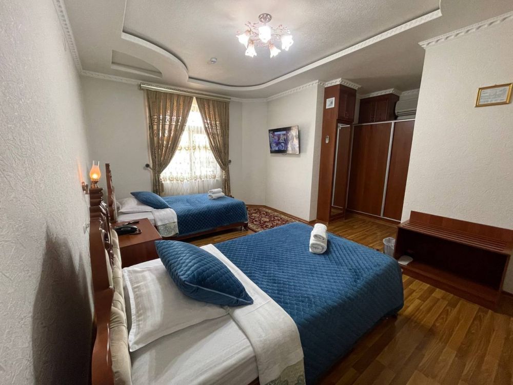 Triple Room, Zilol Baxt 3*