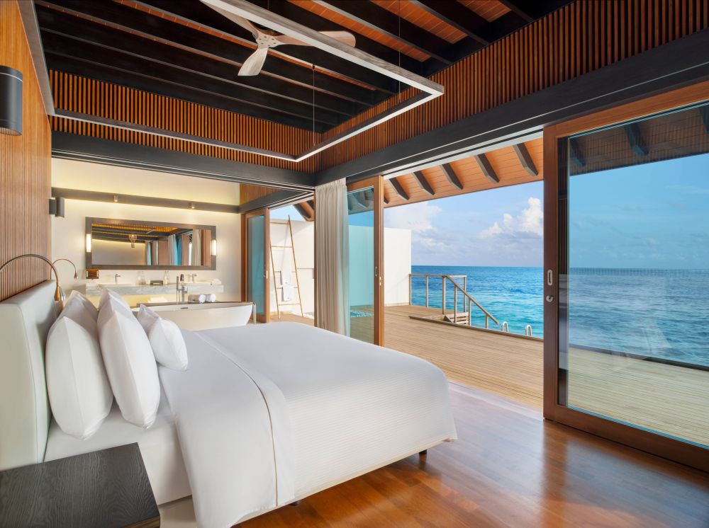 Overwater Villa, The Westin Maldives Miriandhoo Resort 5*