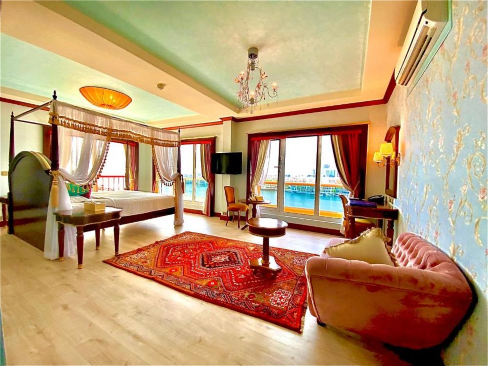 Royal Suite, Riviera Hotel Dubai 4*