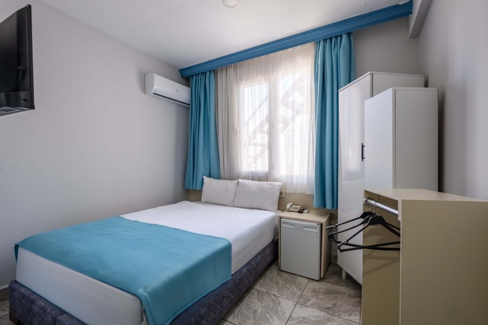 Standard Room, Mevre Hotel 3*