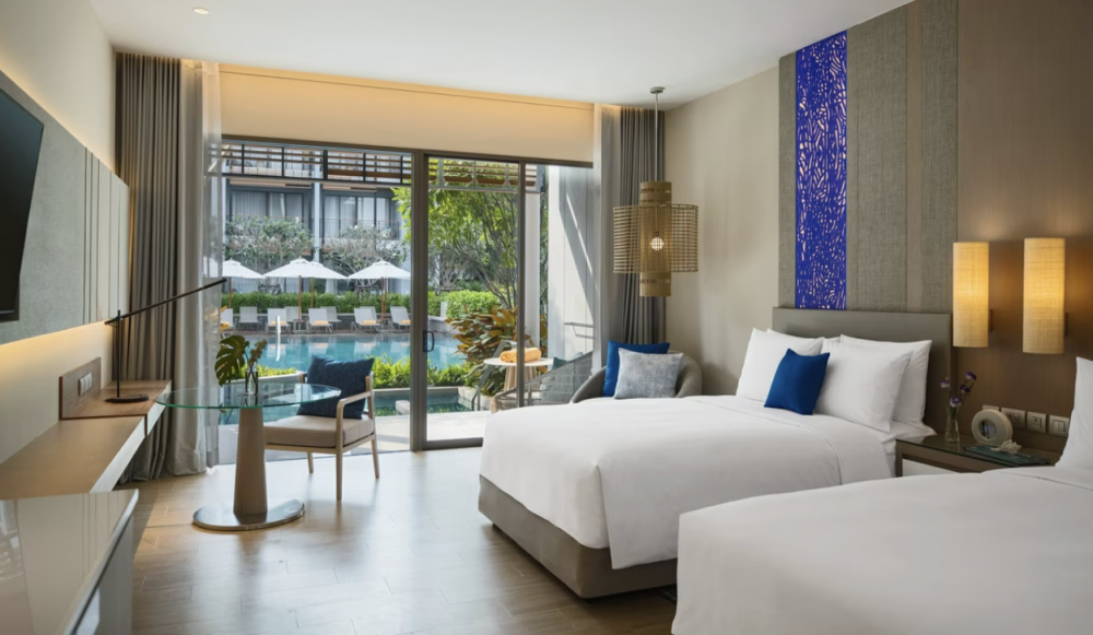 Guest Room Pool Access, Renaissance Pattaya Resort & SPA 5*