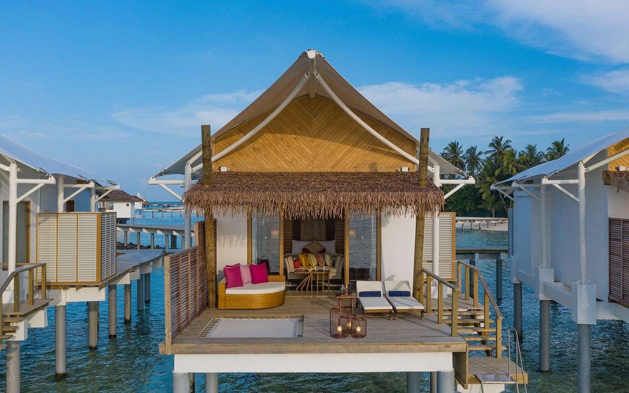 Water Bungalow, Cinnamon Hakura Huraa 4*