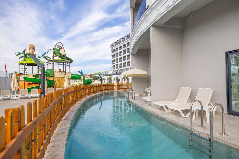 Swim Up, Side Moon Palace Hotel 5*