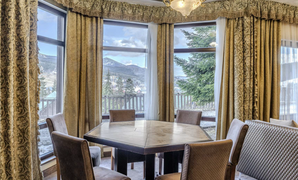 Шале премьер плюс, Буковель 3*