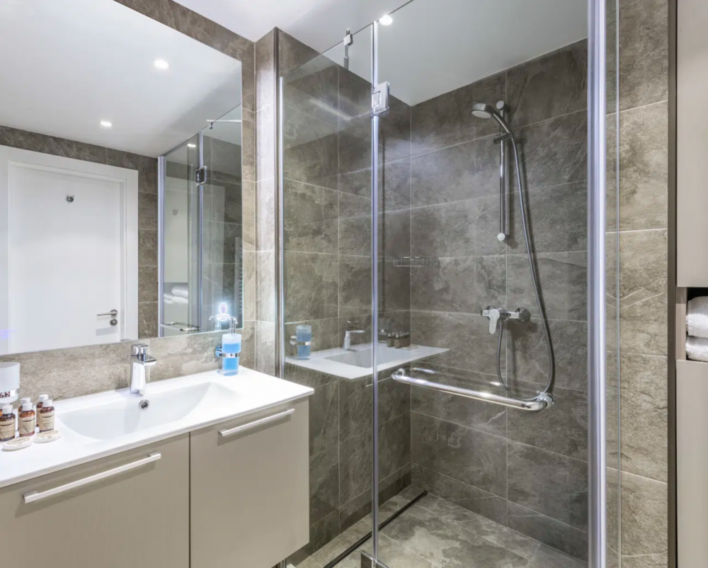 one bedroom suite sea view twin, Alliance Palace 