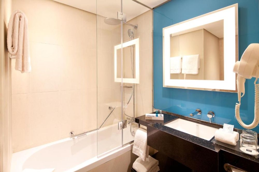 Executive Room Twin, Novotel World Trade Centre 4*