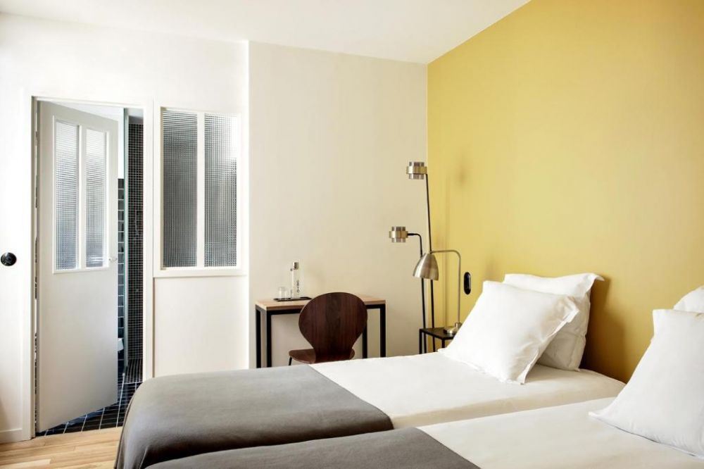 Dbl/ Twin Standard, New Hotel Le Voltaire 4*