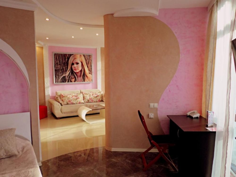 Suite Triple, Rock Hotel 