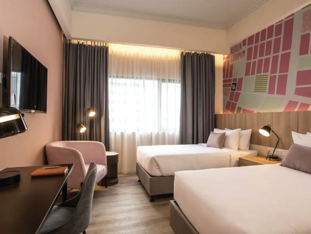 Groovy, Steg Hotel Kuala Lumpur 4*