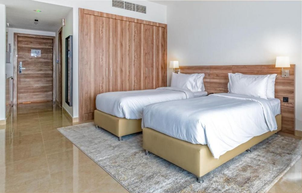 Premium Studio, Pyramisa Dubai 4*