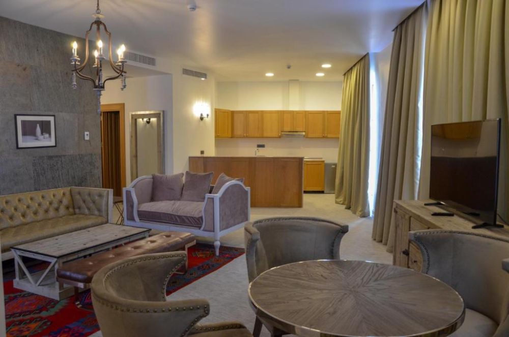 Presidential Suite, Shirvanshah 5*