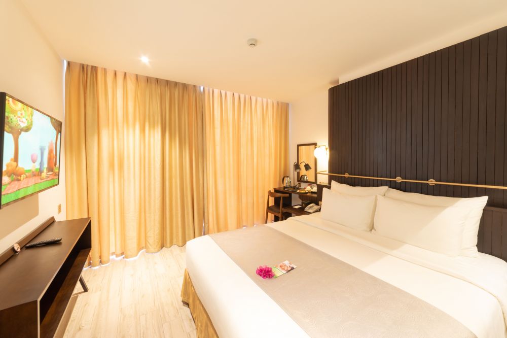 Deluxe Room, Majestic Premium Nha Trang 4*