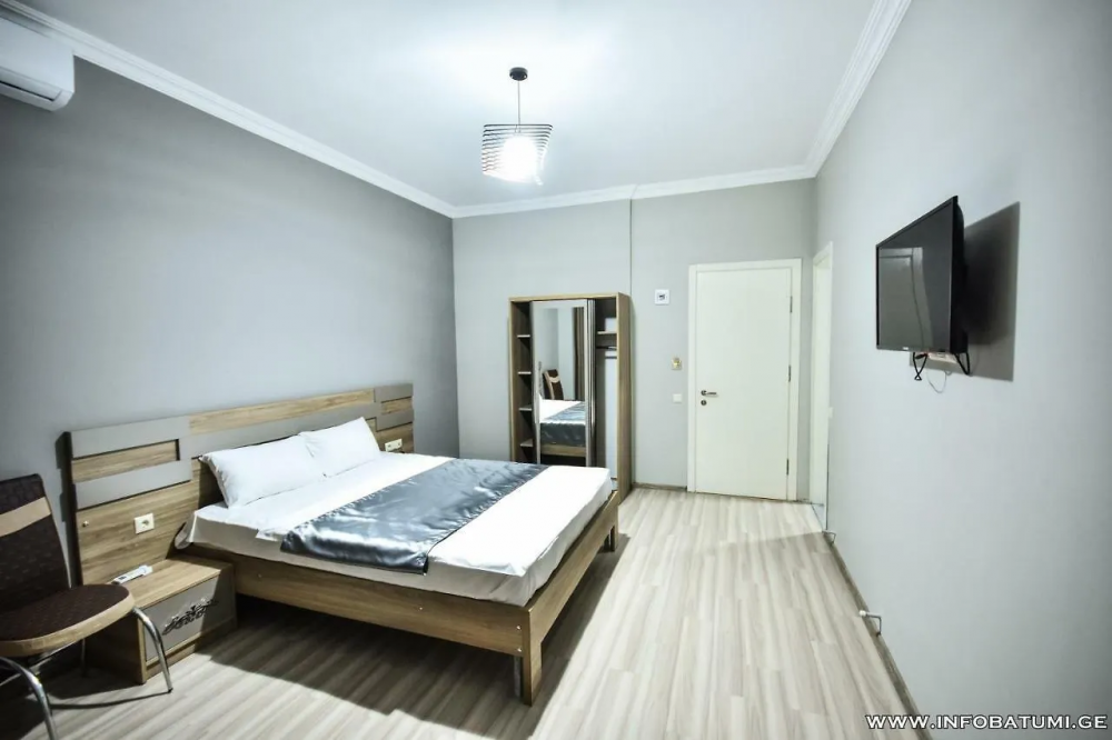 Standard Twin, Wave 3*