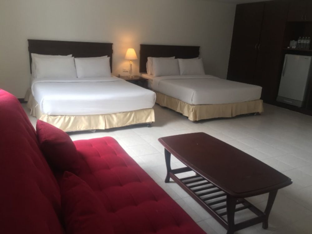 Family Suite, Crown Pattaya Beach Hotel 3*