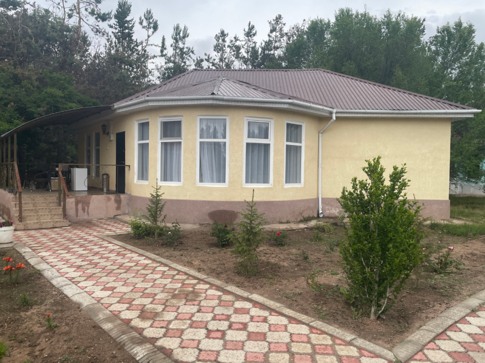 Holiday Village 