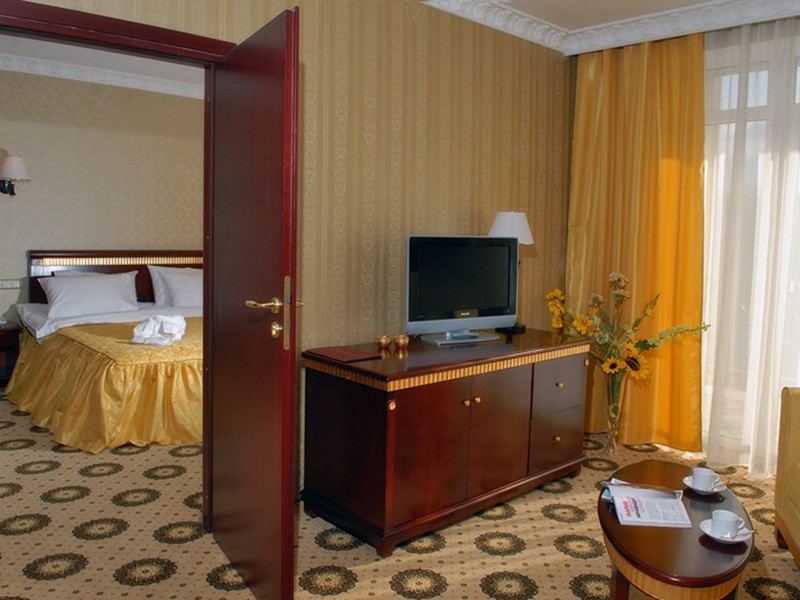 Deluxe suite, Royal Promenad 3*