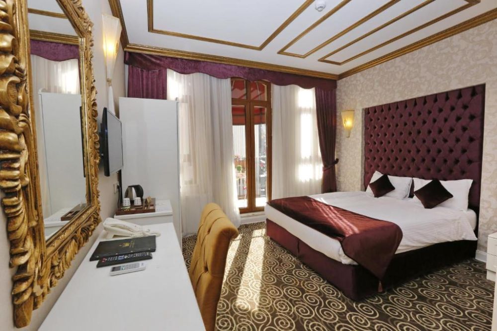 Deluxe Room/ With Balcony, Diamond Royal Hotel 4*