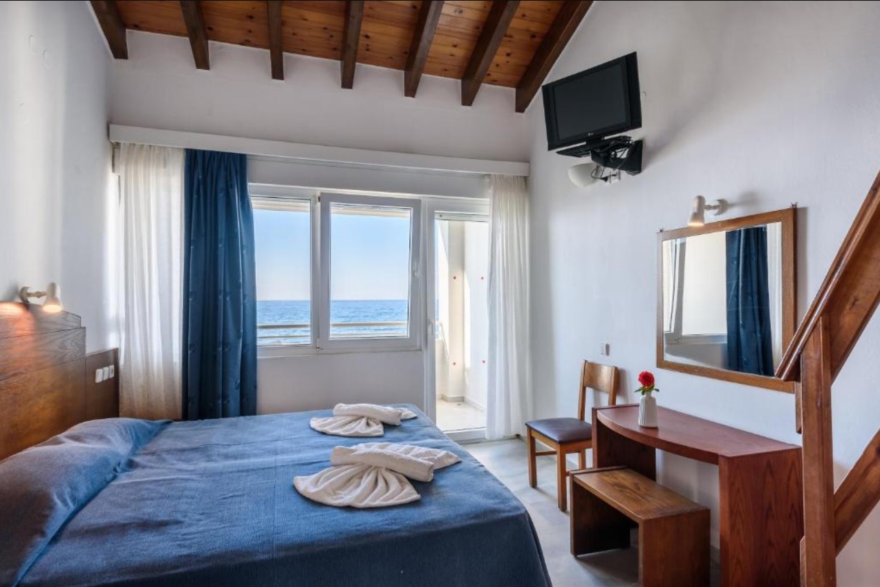 Maisonette Direct Sea View, Kostakis Beach 3*