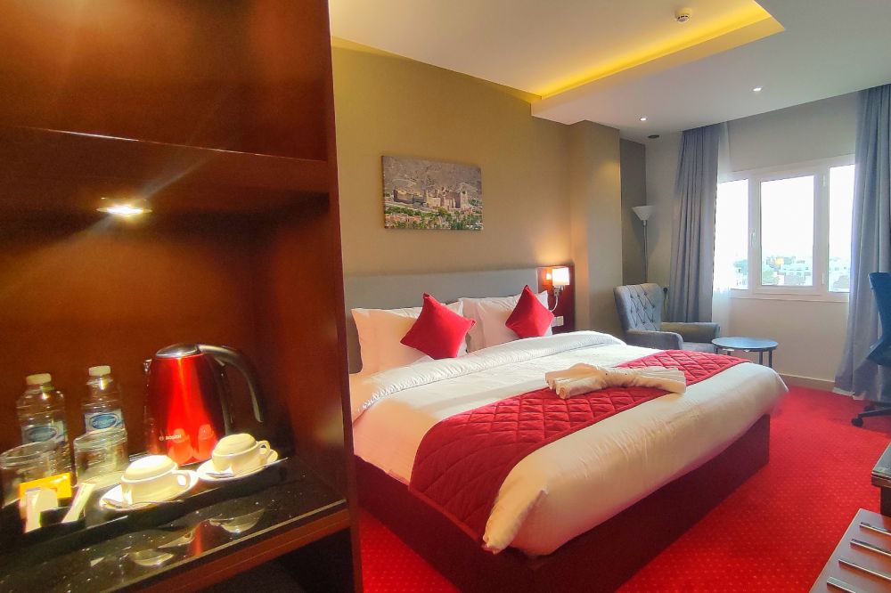 Standard, Muscat Express Hotel 3*