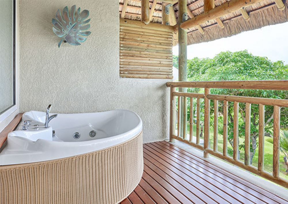 Couple Privilege Suite Beachfront, Zilwa Attitude 4*