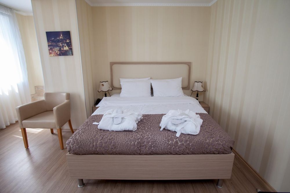 Standard, Rustaveli Palace 4*