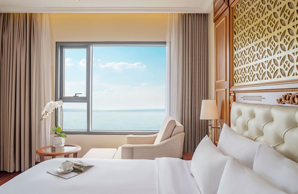 Junior Suite Ocean Front, DLG Hotel Danang 5*