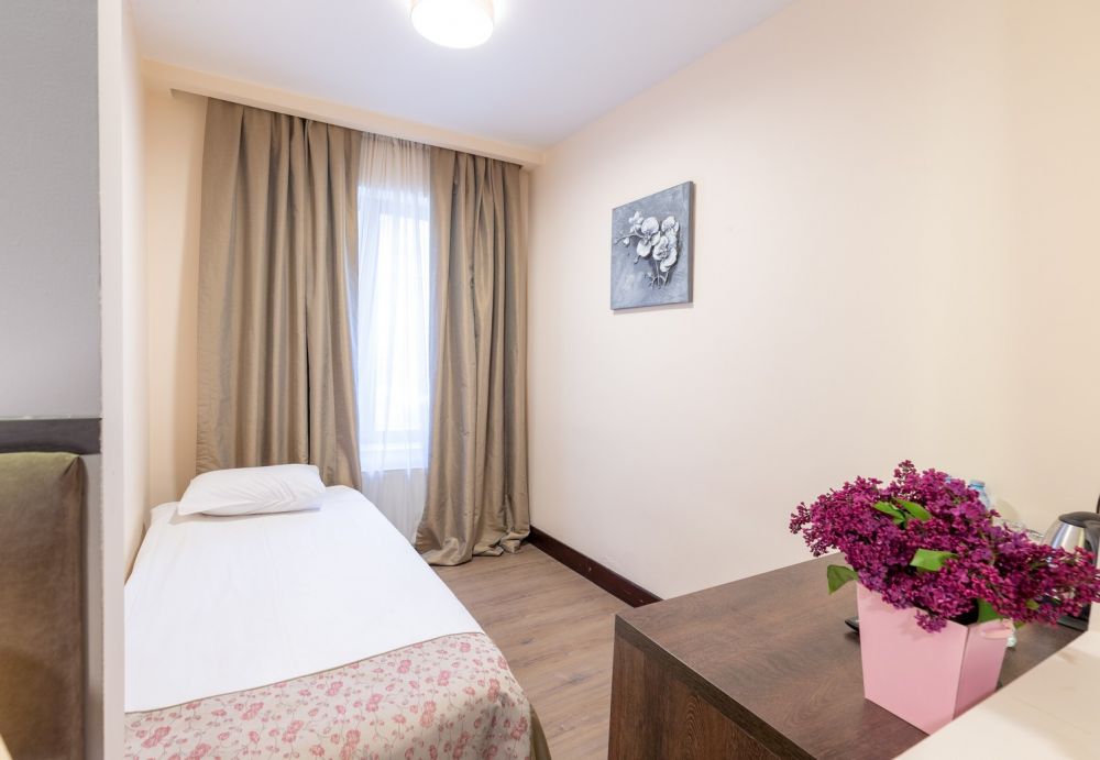 Deluxe TRPL, Elea Old Tbilisi 4*