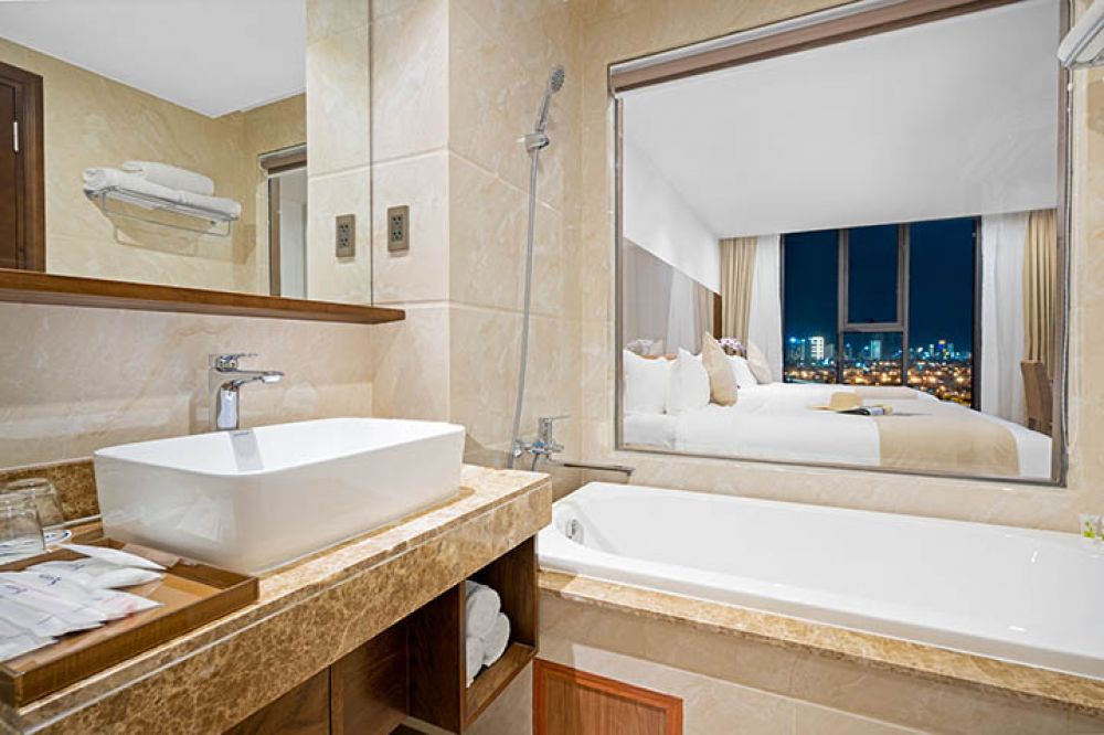 Deluxe TRPL, Alan Sea Hotel Danang 5*