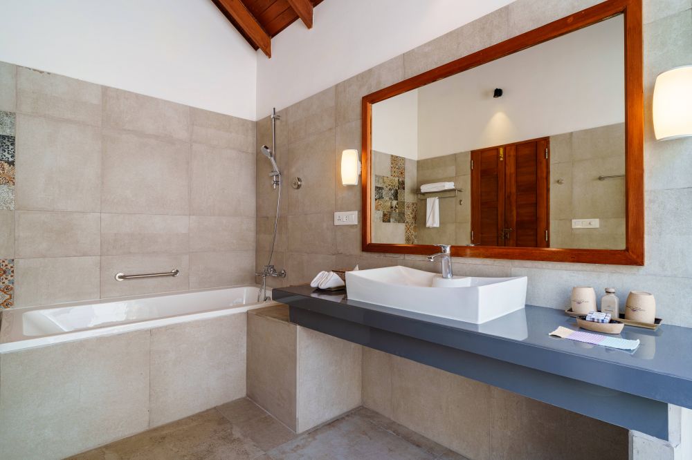 Deluxe Beach Pool Villa, Reethi Faru Resort 4*