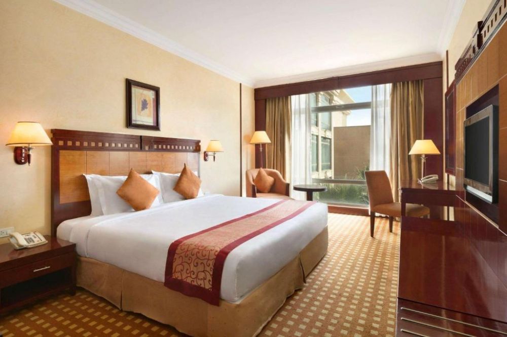 Deluxe Pool View, Ramada By Wyndham Riyadh 4*