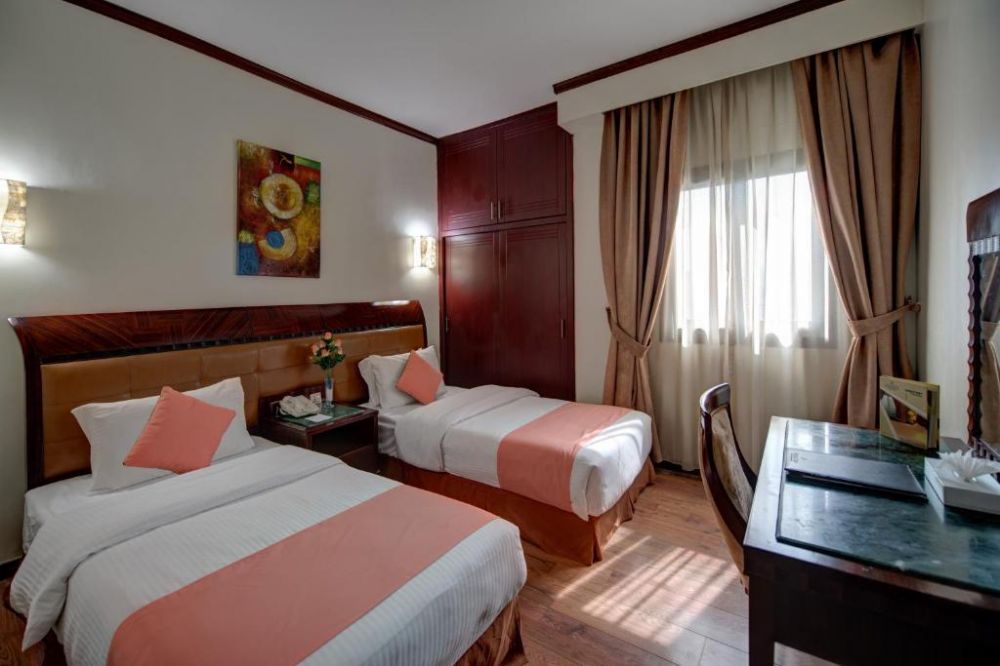 Studio Deluxe, Sharjah Royal Tulip Hotel 4*