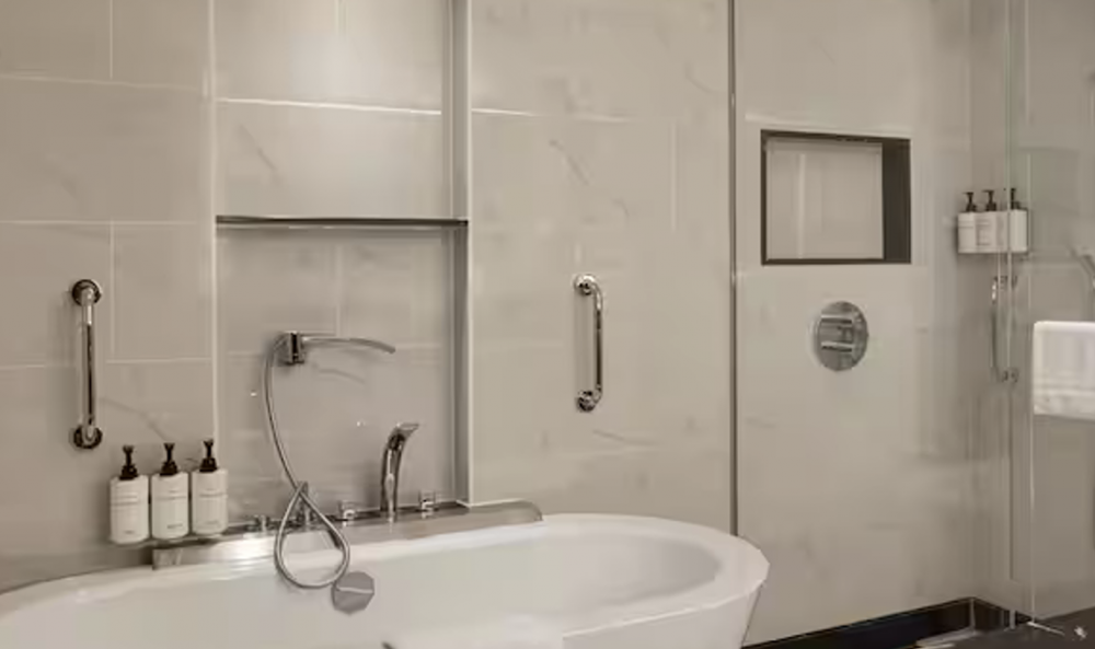 2 Bedroom Deluxe Suite With Kitchen, Conrad Istanbul Bosphorus 5*