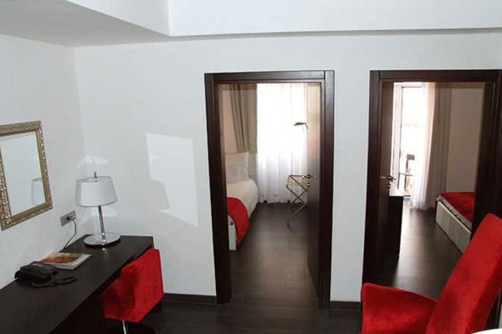 Superior Suite, Astoria Budva 4*