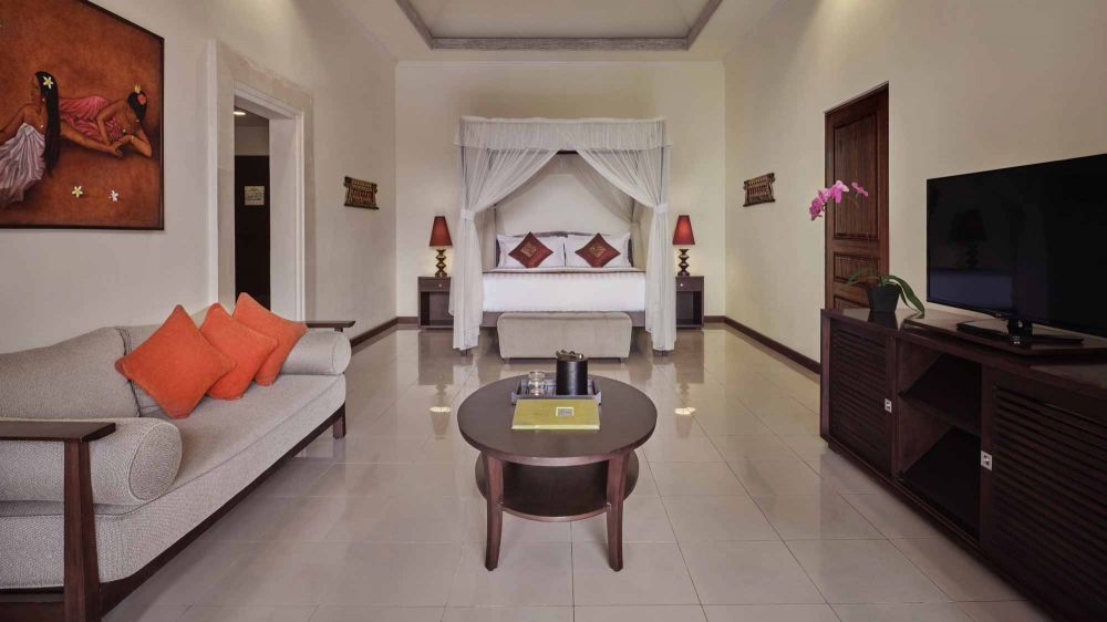 Suite, Griya Santrian 4*