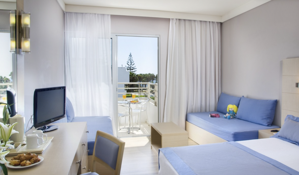 Family Room, Louis Ledra Beach 4*