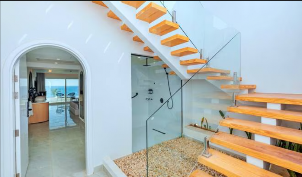 Junior Jacuzzi Suite, White Hills Resort 5*