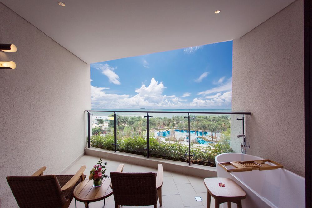 Panoramic Ocean View Suite, Sanya Conifer Resort 5*