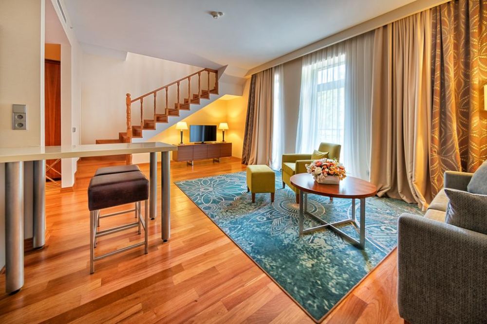 One Bedroom Suite ( Duplex), Borjomi Crowne Plaza 5*