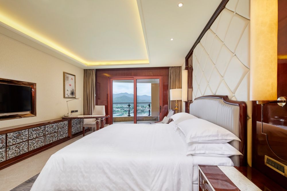 Deluxe Mountain View Room, Tangla Hotel Sanya 5*