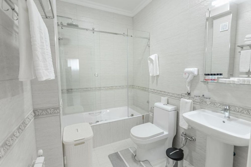 Apartment, Konstantin Plaza 4*