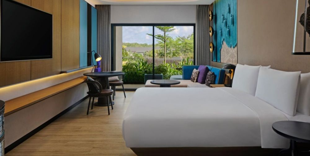 Deluxe Pool Access, Renaissance Bali Nusa Dua Resort 5*